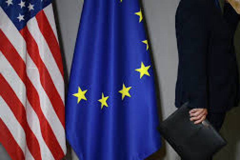П'ятий пакет санкцій. Як ЄС та США карають Росію, щоб не зашкодити собі