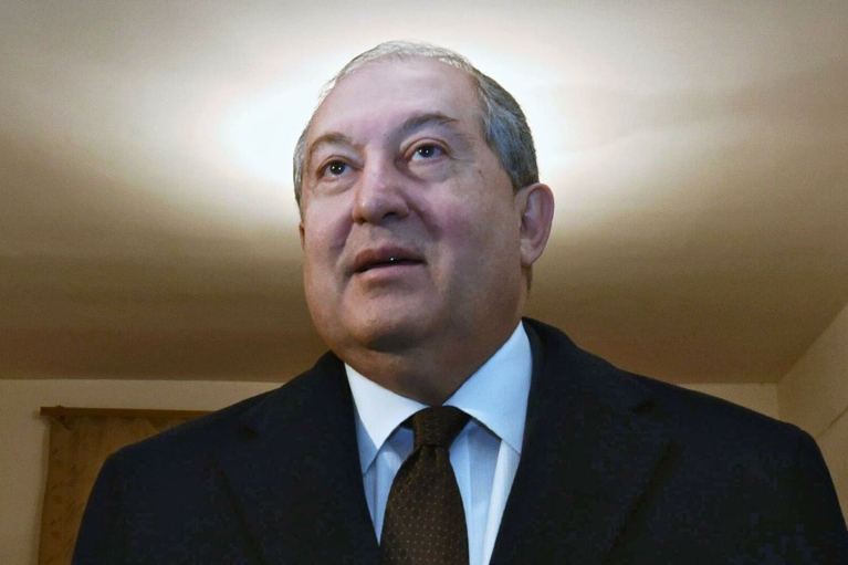 Президент Вірменії пішов у відставку