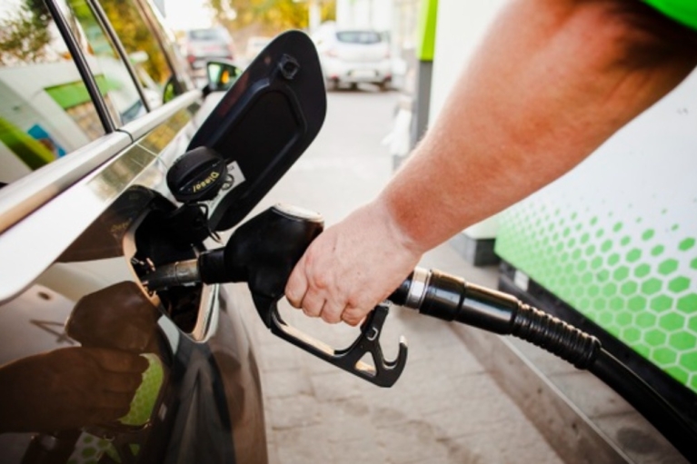 МИУ предлагает вернуть пониженные акцизы на бензин и дизель и оставить льготный НДС