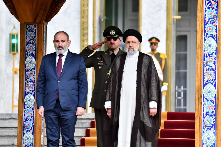Иран-Армения-Россия. Как работает треугольник агрессии?