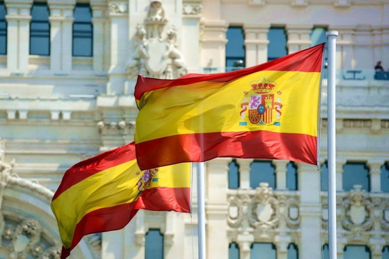 Іспанія відкликала cвого посла з Аргентини