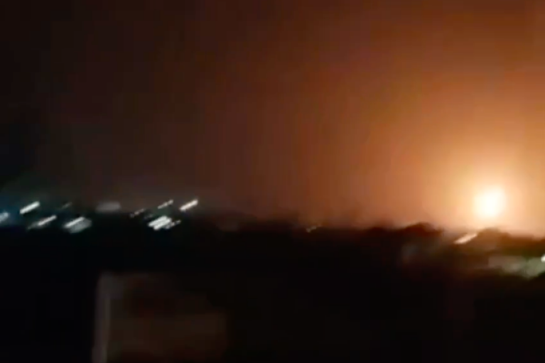 Десятки вибухів і перекрита автотраса: неспокійна ніч у Криму