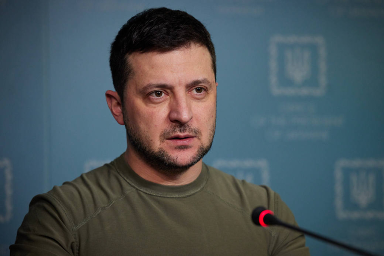 Зеленський назвав кількість ракет, впущених Росією та показав відео удару по Кременчуку