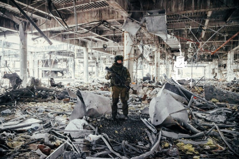 Neither peace nor war. How long the Minsk Arrangements will last and whether Ukraine needs them