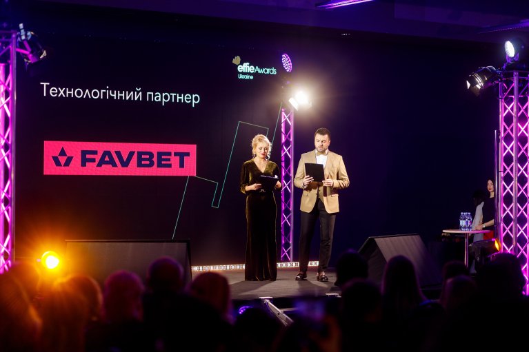 FAVBET и Всеукраинская рекламная коалиция на Effie Awards отметили Укрзализныцю специальной наградой