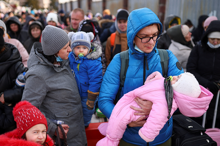 В Евростате рассказали, где больше всего официальных беженцев из Украины