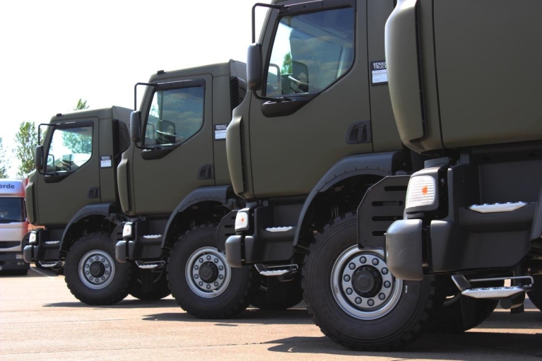 Україна отримає від Євросоюзу понад 90 вантажівок підвищеної прохідності