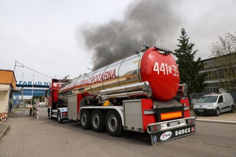 В Польше горит около 5 тыс. кв. метров полигона с отходами