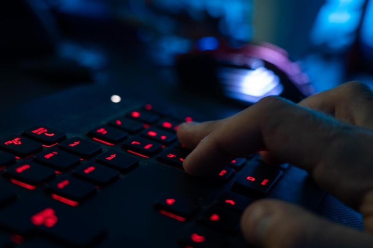 Российские хакеры активизировали атаки на телефоны бойцов ВСУ: ключевые моменты в кибератаках
