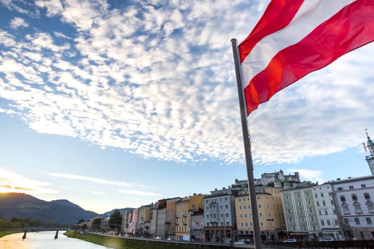 Австрія заблокувала активи російських олігархів