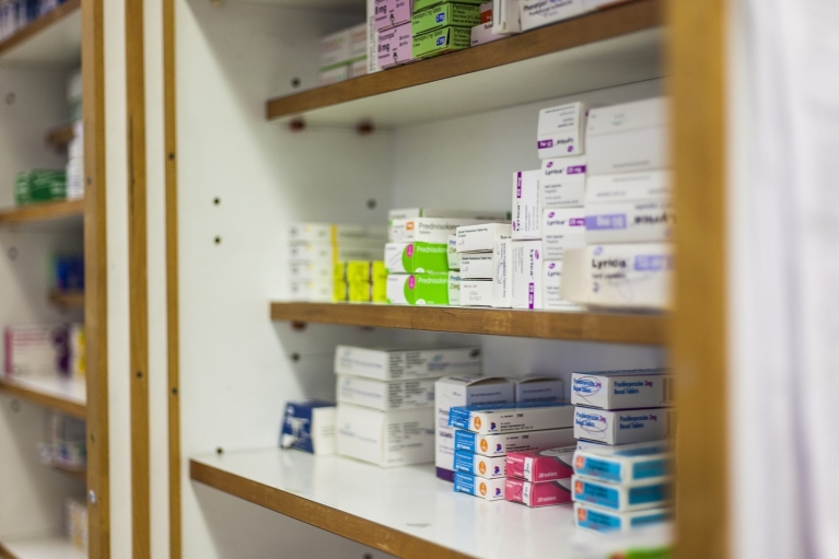 Як купити рецептурні препарати в регіонах, де тривають бойові дії: роз'яснення МОЗ