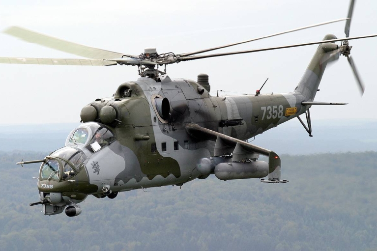 Чехия передала Украине ударные вертолеты Ми-24Д