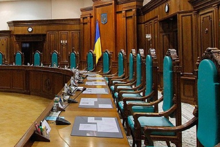 П'ять сюрпризів для Зеленського. Чим закінчиться новий конкурс до Конституційного суду України