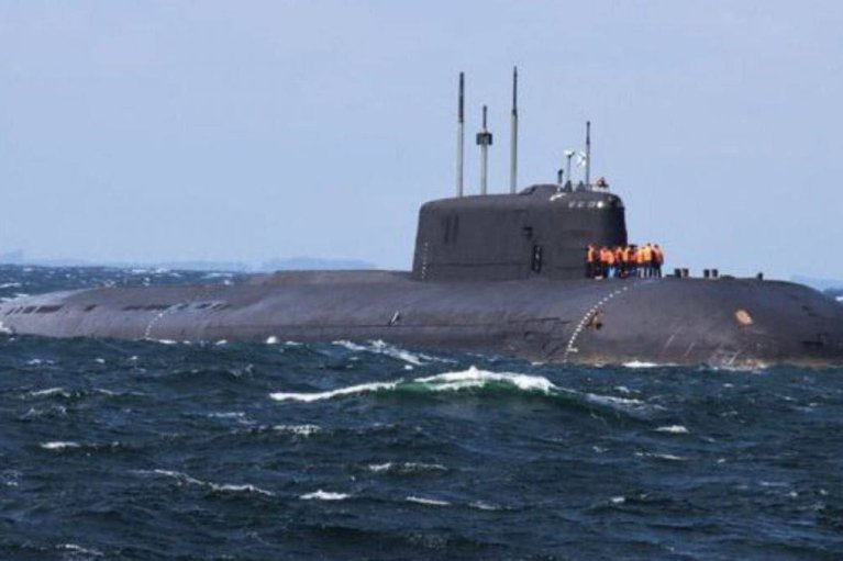 Тиждень ховалися: Росія вивела підводний човен-ракетоносій у Чорне море