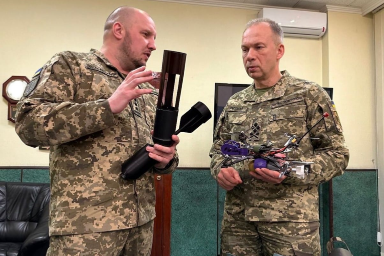 Ищем решение для превосходства над врагом: Сырский назвал приоритет в вооружении ВСУ