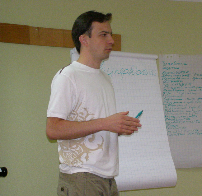 Егор Соболев проводит тренинг для журналистов, 2007 г. /Wikipedia